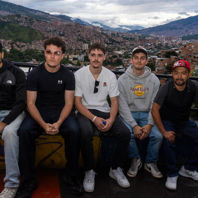 Tour Experencial Comuna 13 Ezencial + Teje tu propio souvenir